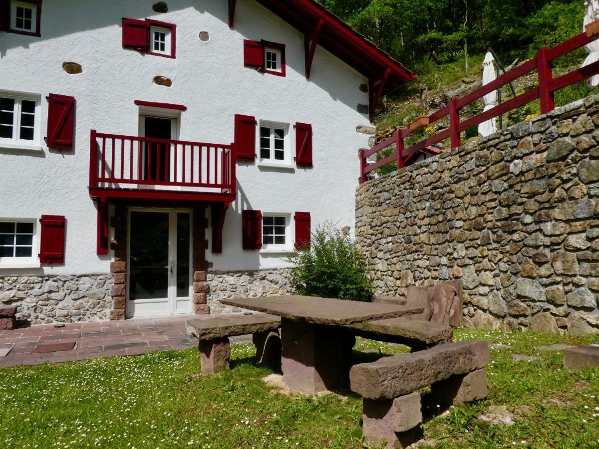 Chambres D'Hotes Agorerreka Saint-Etienne-de-Baigorry Dış mekan fotoğraf